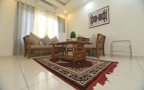 Castle Brook Residential Homestay